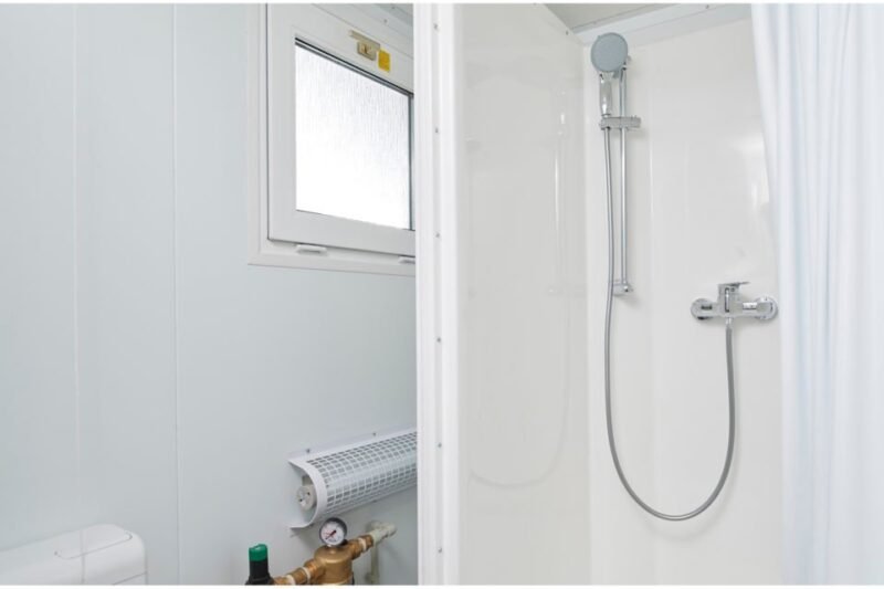 712-Contanx-Shower-Toilet-Shower1-960x640-1-800x533-1.jpg 8Ft x 5Ft Mains Toilet/Shower - Image 1